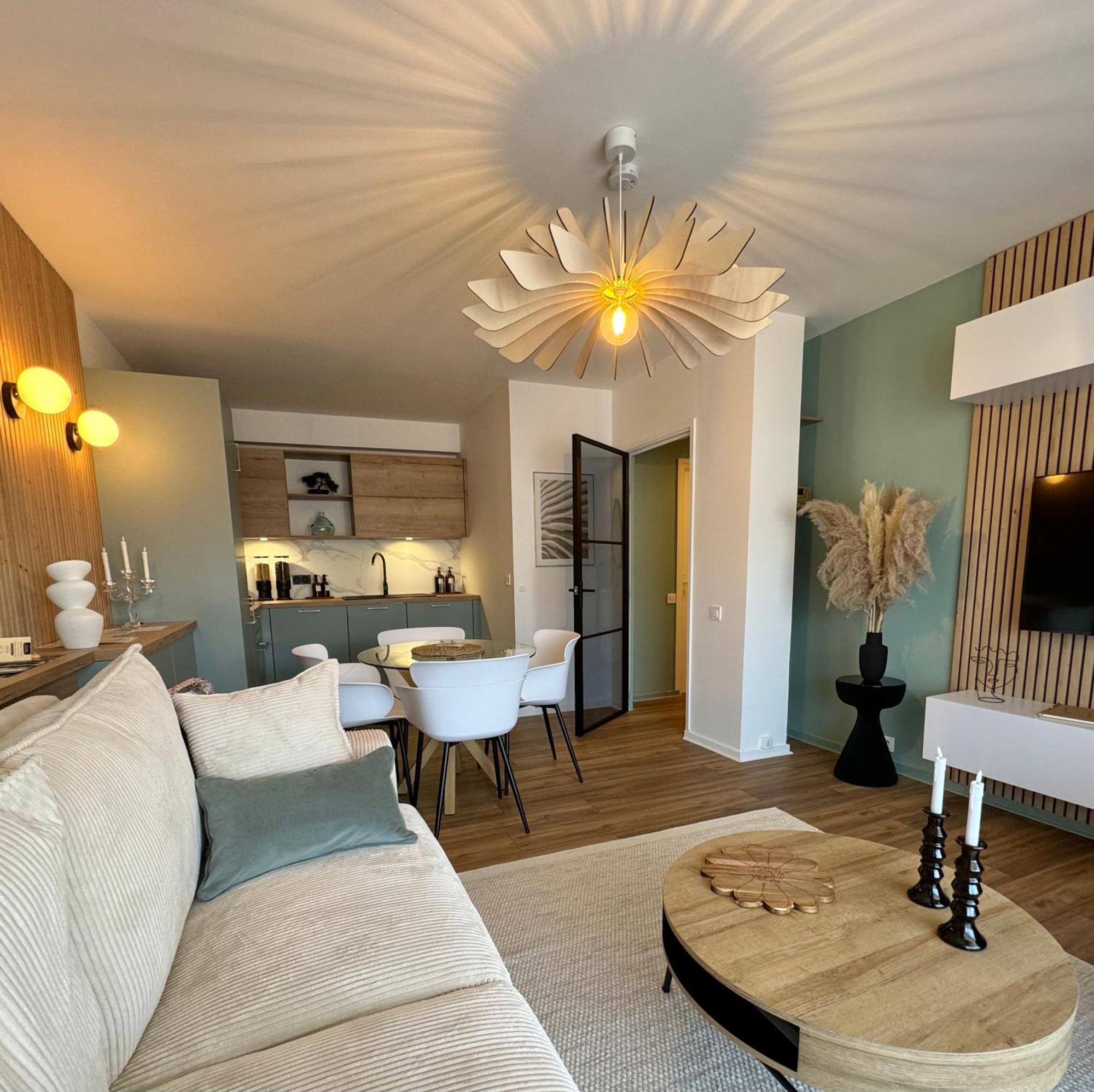 Sweet Dove - Cocon De Charme, Balcon & Parking Prive Apartment Chambery Exterior photo